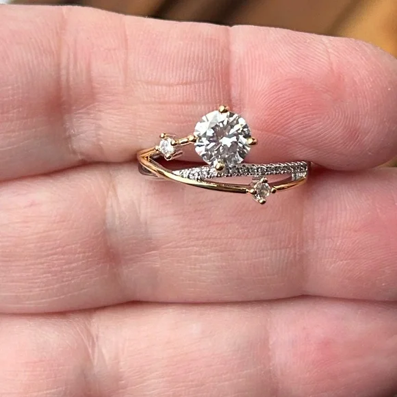 New .925 and 18k gold GRA Certified Moissanite Diamond Ring